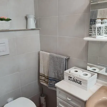 Shabby Chic Con Cucina E Giardino Privato * Pomarico