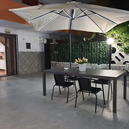 Shabby Chic Con Cucina E Giardino Privato Pomarico