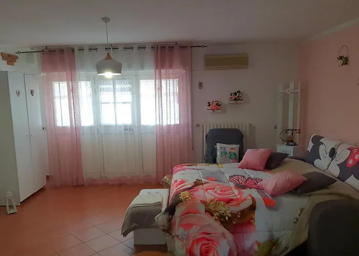 Appartement Shabby Chic Con Cucina E Giardino Privato *