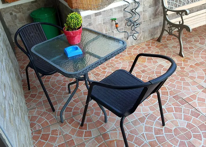 Shabby Chic Con Cucina E Giardino Privato