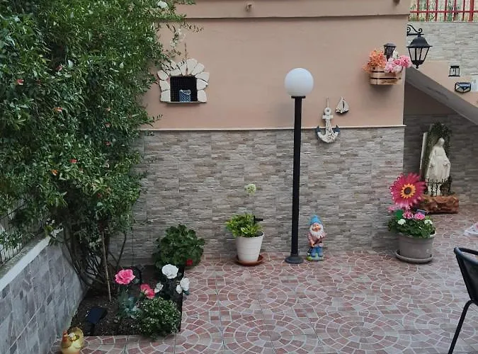 Appartement Shabby Chic Con Cucina E Giardino Privato *