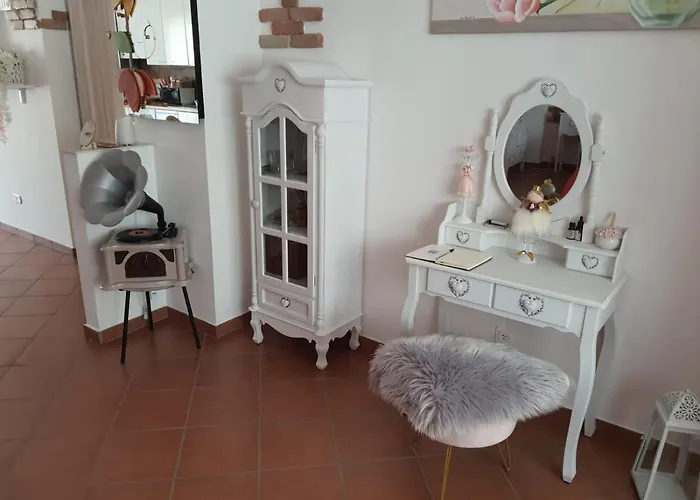Shabby Chic Con Cucina E Giardino Privato Appartement Pomarico