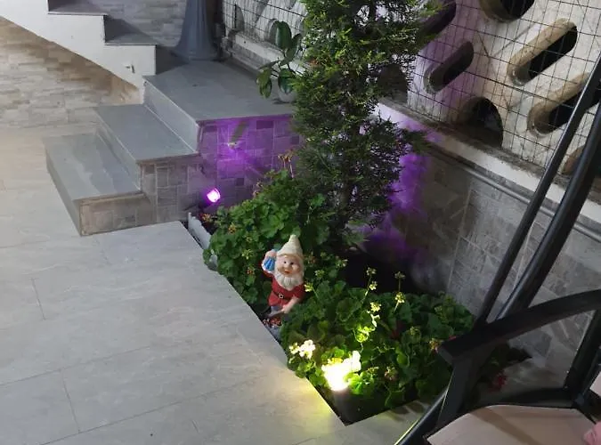 Apartmán Shabby Chic Con Cucina E Giardino Privato